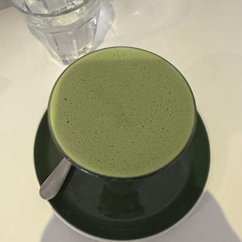 Little Fern - Matcha Latte - Cafeteria Near Me - Barcelona, B Little Fern - Matcha Latte - Cafeteria Near Me - Barcelona, B