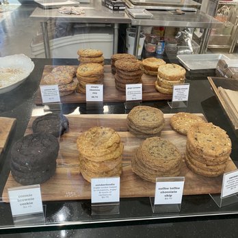Fluff Bake Bar - Case - Bakeries Near Me - Houston, Texas Fluff Bake Bar - Case - Bakeries Near Me - Houston, Texas