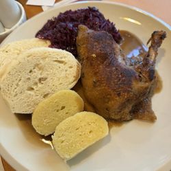 Restaurace U Pečeného Kolena - Roasted Duck (pečená kachna)