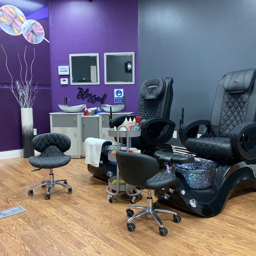 Pao’s Nails - Pedicure and hand wash station - Nail Technicians Near Me - Kissimmee, Florida