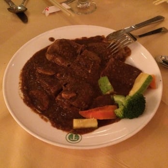 太平館餐廳 - Braised beef tongue - Chinese Near Me - Hong Kong, HK