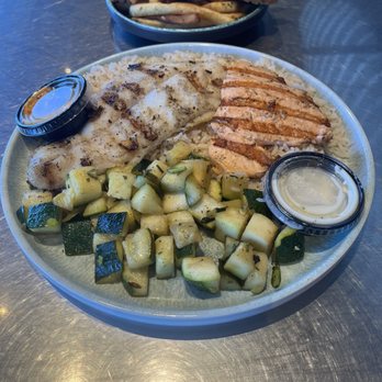 California Fish Grill - Salmon and swai combo and kids chicken tenders - Seafood Near Me - Pasadena, California California Fish Grill - Salmon and swai combo and kids chicken tenders - Seafood Near Me - Pasadena, California