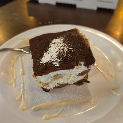 Leonardo's Trattoria & Pizzeria by null