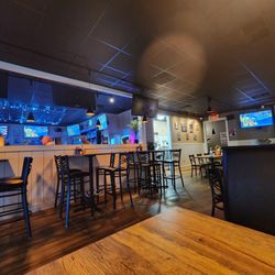 Ramblin Mule - The dining space is roomy but 1/3 of the space.  2/3 is bar