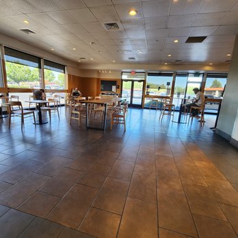 Starbucks - Starbucks - inside seating - Coffee & Tea Near Me - Santa Clara, California