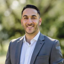Elizabeth Olcott & Associates - Keller Williams Realty - Mike Ahmadi