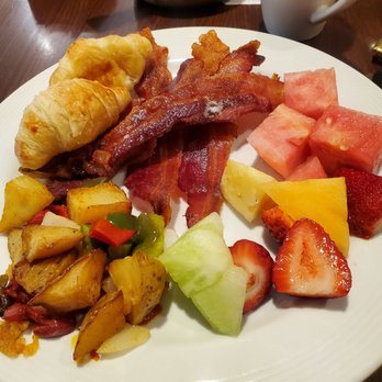 Voya Bistro - I'm going to miss this breakfast every morning. Had a good buffet for three days straight. - Southern Near Me - Atlanta, Georgia Voya Bistro - I'm going to miss this breakfast every morning. Had a good buffet for three days straight. - Southern Near Me - Atlanta, Georgia