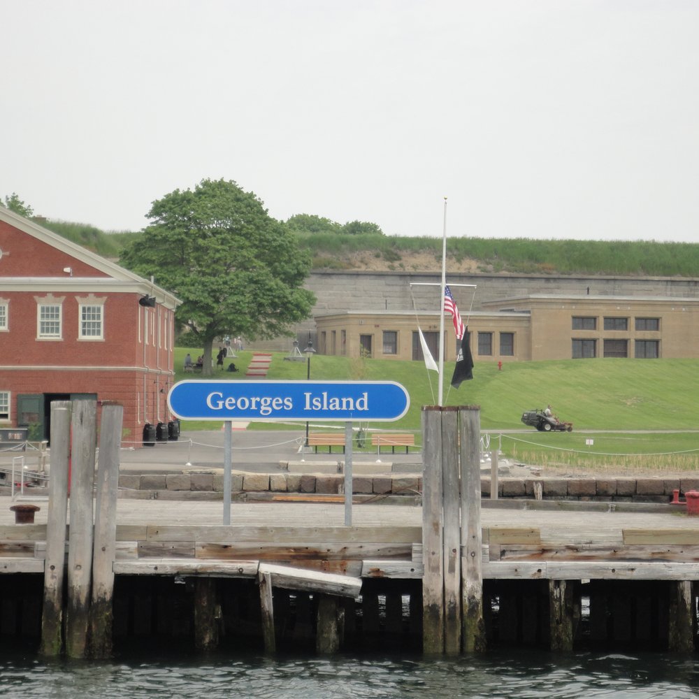 Georges Island - The pier entrance, with the Museum (left) and fort (right) in the background. - Parks Near Me Georges Island - The pier entrance, with the Museum (left) and fort (right) in the background. - Parks Near Me
