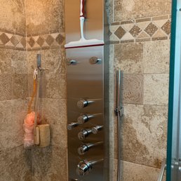 Berwick Shower Panel