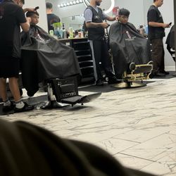 Talento Latino Barber Shop Unisex - Mid cut