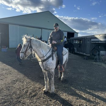 Spokane Trail Rides and Boarding - Horseback Riding Near Me - Spokane, Washington Spokane Trail Rides and Boarding - Horseback Riding Near Me - Spokane, Washington