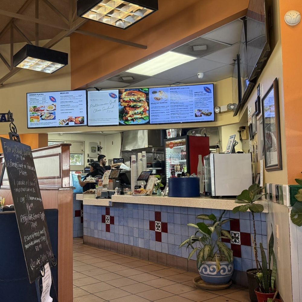 Yanni's Best Charbroiled - Menu and front counter... (there's two more screens on the other side) - Burgers Near Me - Fillmore, California Yanni's Best Charbroiled - Menu and front counter... (there's two more screens on the other side) - Burgers Near Me - Fillmore, California