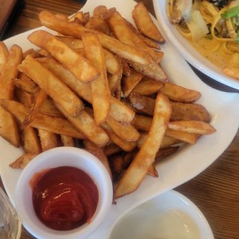 TWO60 Kitchen + Bar - Side of fries - New American Near Me - Fairfield, California
