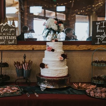 Katy Rose Floral - The cake was from elsewhere but those are fresh flowers set by beatrice - Floral Designers Near Me Katy Rose Floral - The cake was from elsewhere but those are fresh flowers set by beatrice - Floral Designers Near Me