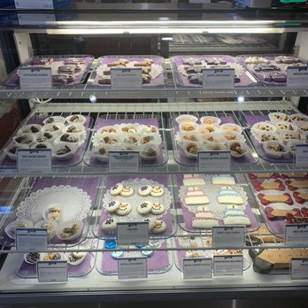 Three Dog Bakery - Pet Stores Near Me - Edmond, Oklahoma