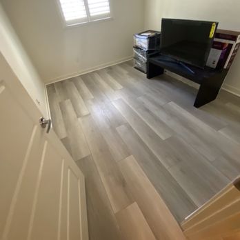 Sequoia Flooring - Upstairs flooring in spare bedroom. - Flooring Near Me - Van Nuys, California Sequoia Flooring - Upstairs flooring in spare bedroom. - Flooring Near Me - Van Nuys, California