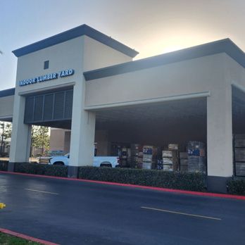 Lowe's Home Improvement - The contractor's entrance - Hardware Stores Near Me - La Habra, California Lowe's Home Improvement - The contractor's entrance - Hardware Stores Near Me - La Habra, California