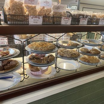 Mom's Pie House - Bakeries Near Me - Julian, California Mom's Pie House - Bakeries Near Me - Julian, California