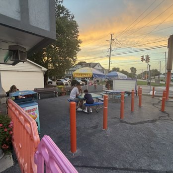 Annie's Soft Ice Cream - Outdoor seating - Ice Cream & Frozen Yogurt Near Me - Campbelltown, Pennsylvania Annie's Soft Ice Cream - Outdoor seating - Ice Cream & Frozen Yogurt Near Me - Campbelltown, Pennsylvania