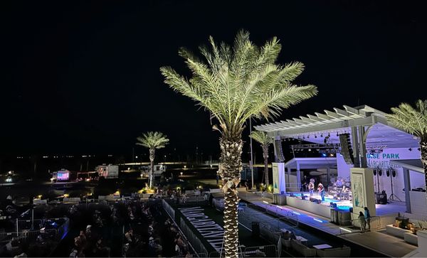 Fins Bar & Grill by null