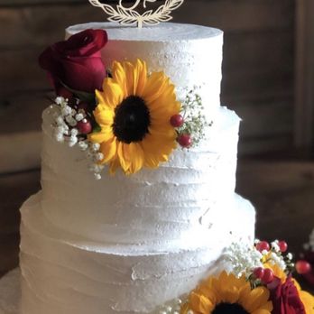 Divine By Design Events - Our beautiful wedding cake - Party & Event Planning Near Me