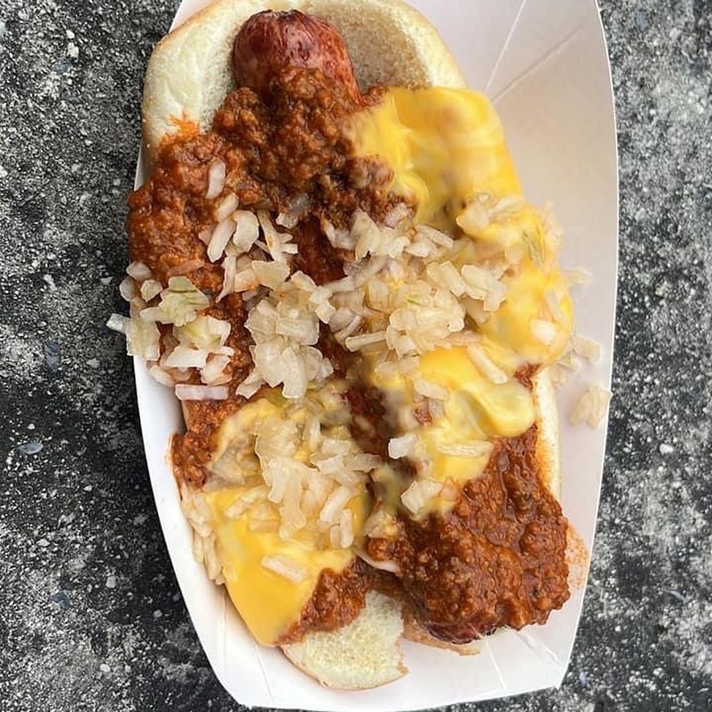 Donna dog - chili cheese and onion