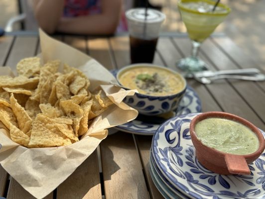 Mama Betty's Tex-Mex y Cantina by null