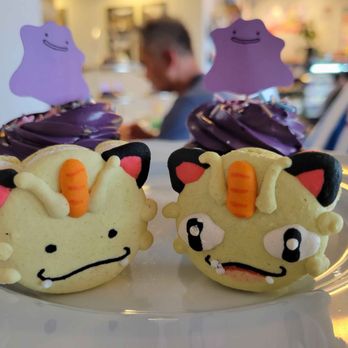 Oishiii Sweets - Meowth Yuzu Macaron, Ditto Ube Cupcake - Desserts Near Me - Toronto, Ontario Oishiii Sweets - Meowth Yuzu Macaron, Ditto Ube Cupcake - Desserts Near Me - Toronto, Ontario