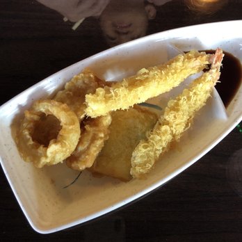 Sushi World - Japanese Near Me - Chicago, Illinois