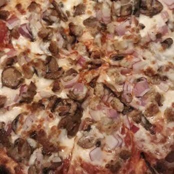 555 Lounge & Bar - Flatbread - Lounges Near Me - Buellton, California