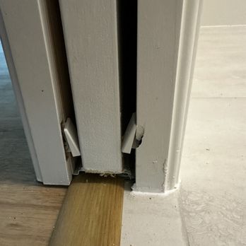 Zwiercan Homes - Cracked pocket door - General Contractors Near Me - North Port, Florida Zwiercan Homes - Cracked pocket door - General Contractors Near Me - North Port, Florida