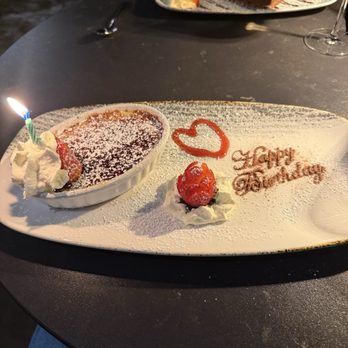 Wemmys Kitchen & Lounge - Creme brulee - Seafood Near Me - Marlborough, Massachusetts