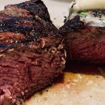Weber Grill Restaurant - Barbeque Near Me - Schaumburg, Illinois