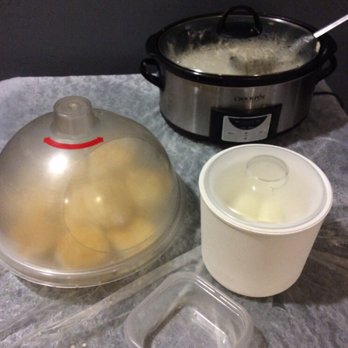Super 8 by Wyndham Redmond - Biscuits and gravy, hard boiled eggs - Hotels Near Me - Redmond, Oregon