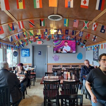 Stephanies BBQ - Dining room - Barbeque Near Me - Nutley, New Jersey