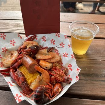 Hoodoo Crawfish - Beer and Crawfish Boil - Caterers Near Me Hoodoo Crawfish - Beer and Crawfish Boil - Caterers Near Me