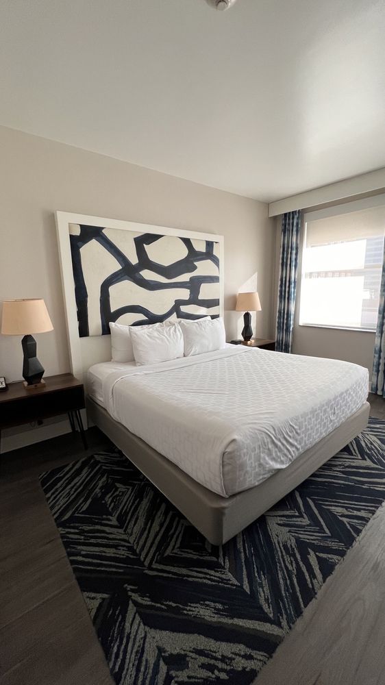 Hotel Indigo Kansas City - The Crossroads - wedding in Kansas City, MO