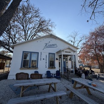 Kinnor Coffee - patio - Coffee Roasteries Near Me - New Braunfels, Texas