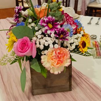 Windmill Florists - Florists Near Me - Fitchburg, Massachusetts Windmill Florists - Florists Near Me - Fitchburg, Massachusetts