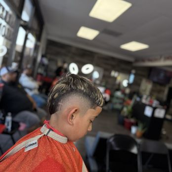 Ideal Fades 2.0 - Faded by Bunny IG: @bunnyblendzz - Barbers Near Me - Austin, Texas Ideal Fades 2.0 - Faded by Bunny IG: @bunnyblendzz - Barbers Near Me - Austin, Texas