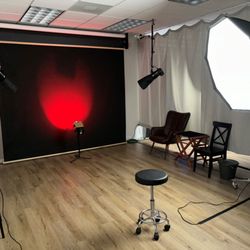 Herff Jones - Casual Studio