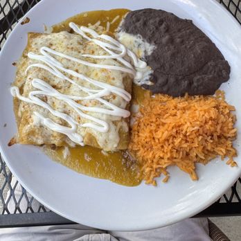 El Mero Mero - enchiladas suizas - Mexican Near Me - Schaumburg, Illinois