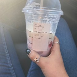 Starbucks - Strawberry frappe