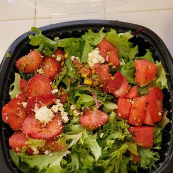 California Pizza Kitchen - Summer Salad - Pizza Near Me - Simi Valley, California