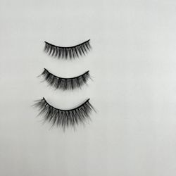 Sun And Sage Beauty - STRIP LASHES