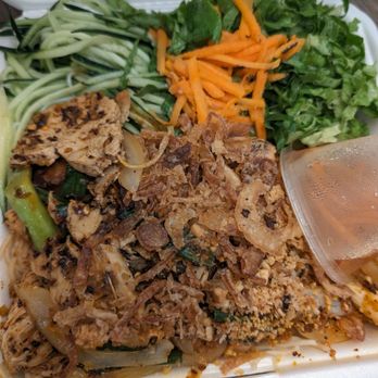Fabulous Pho - Vermicelli chicken lemon grass - Vietnamese Near Me - Conroe, Texas Fabulous Pho - Vermicelli chicken lemon grass - Vietnamese Near Me - Conroe, Texas