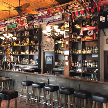 Black Frog Eatery - Pubs Near Me - Vancouver, British Columbia