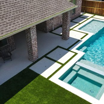 Maya Outdoor Living - Turf with pavers & custom modern pool & spa - Hot Tub & Pool Near Me