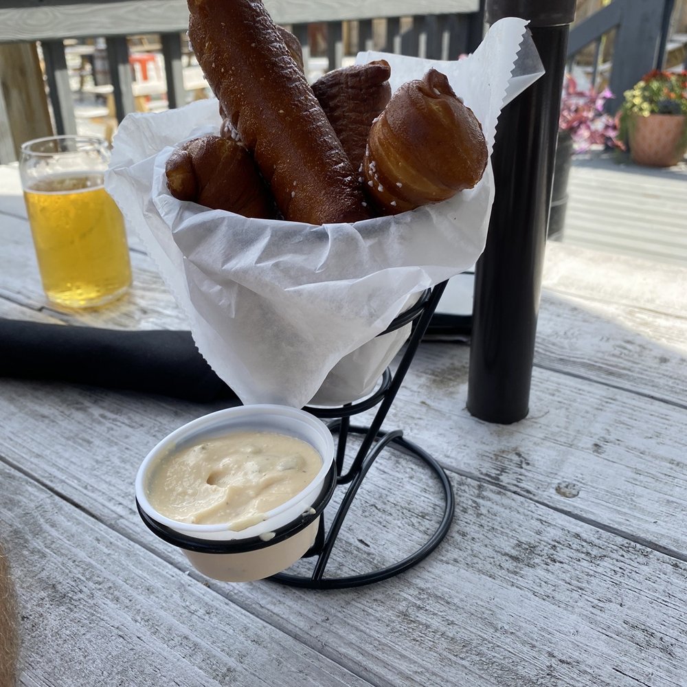Hot pretzel appetizer Hot pretzel appetizer