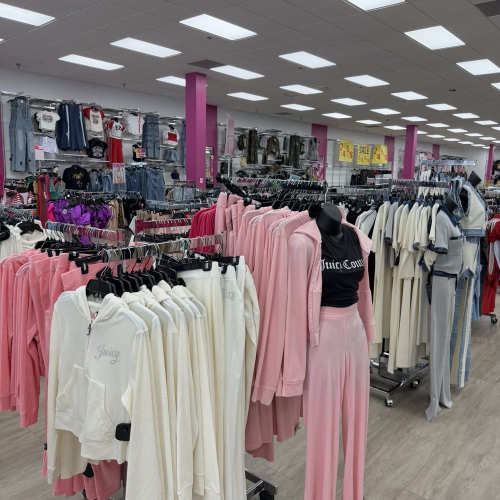 Madrag - Women's Clothing Near Me - Bridgeport, Connecticut Madrag - Women's Clothing Near Me - Bridgeport, Connecticut